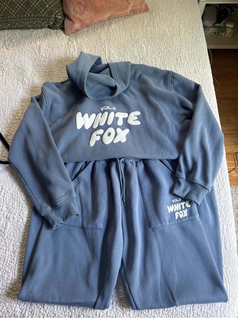 WHITE FOX set